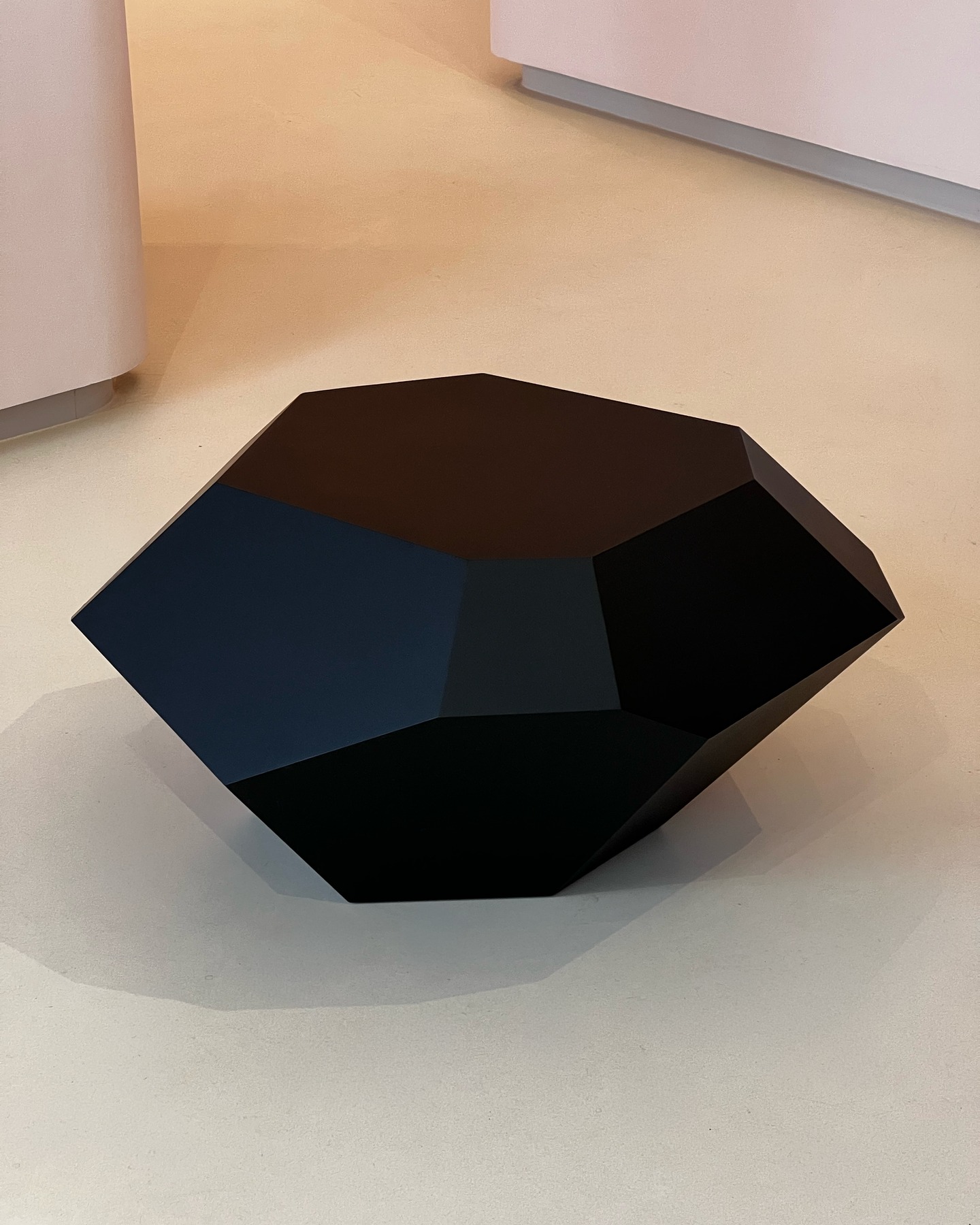 Pouf, by Aad Kruiswijk