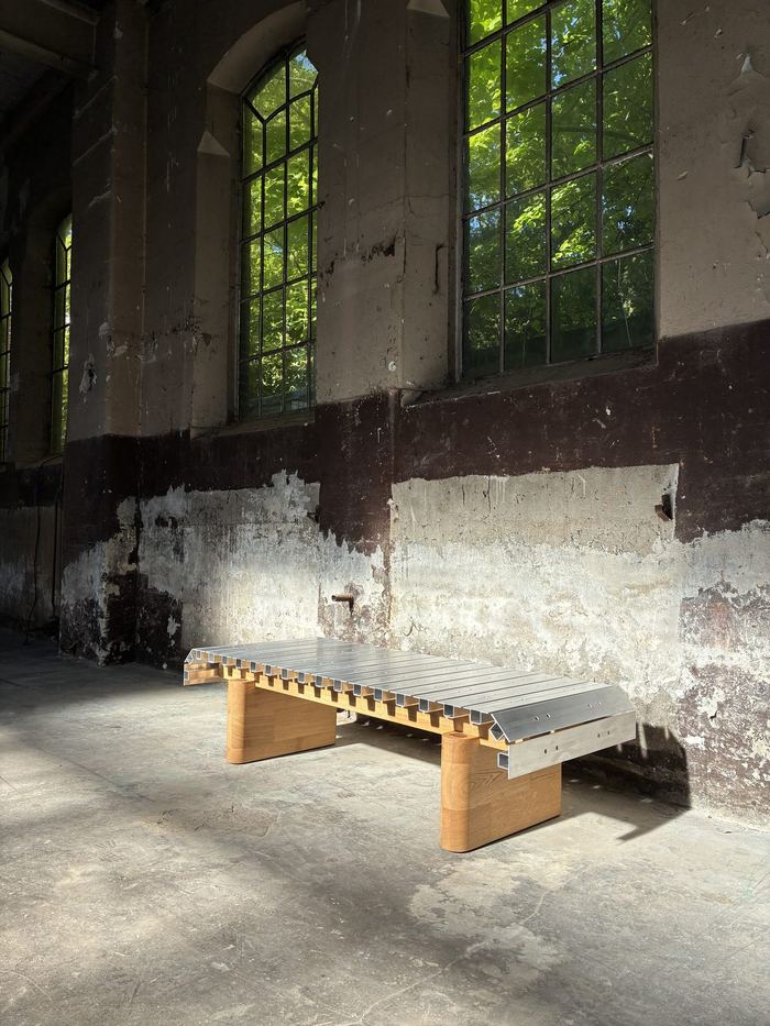2.1 - Bench by Coen Beeksma