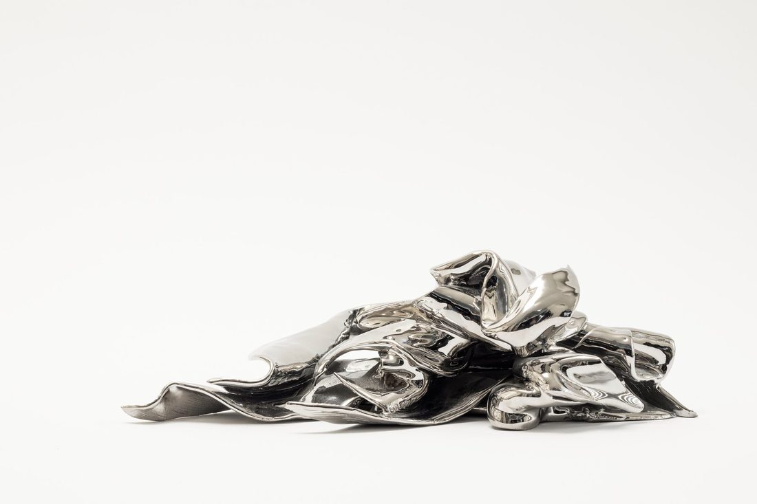 FOLDED │ silver glossy, by Inge Bečka